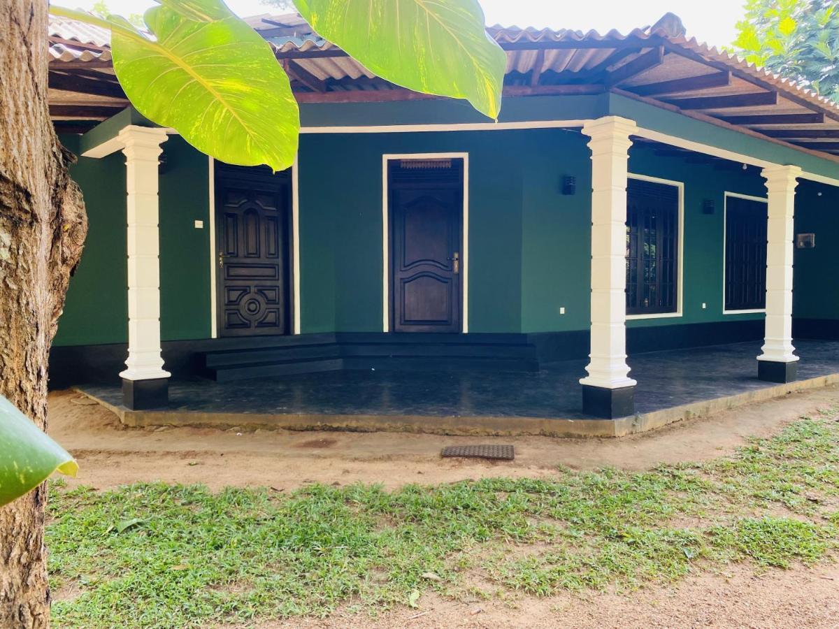 Sigiri Siesta Homestay Sigiriya Esterno foto